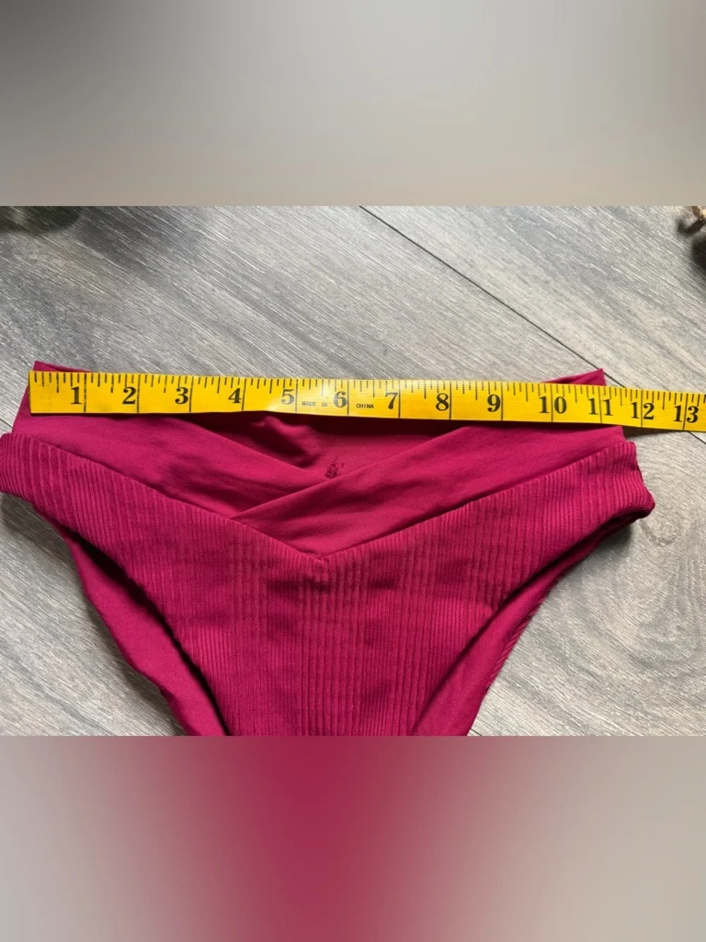 L*space Court Bitsy Ribbed Bikini Bottoms Pointelle Rib in  Berry. Size M